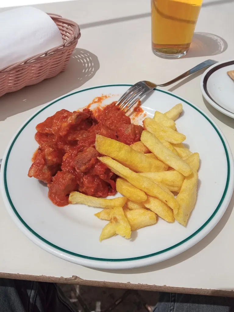 Bogdan Kapsarev_CAFETERÍA SAN ILDEFONSO_San Ildefonso_review