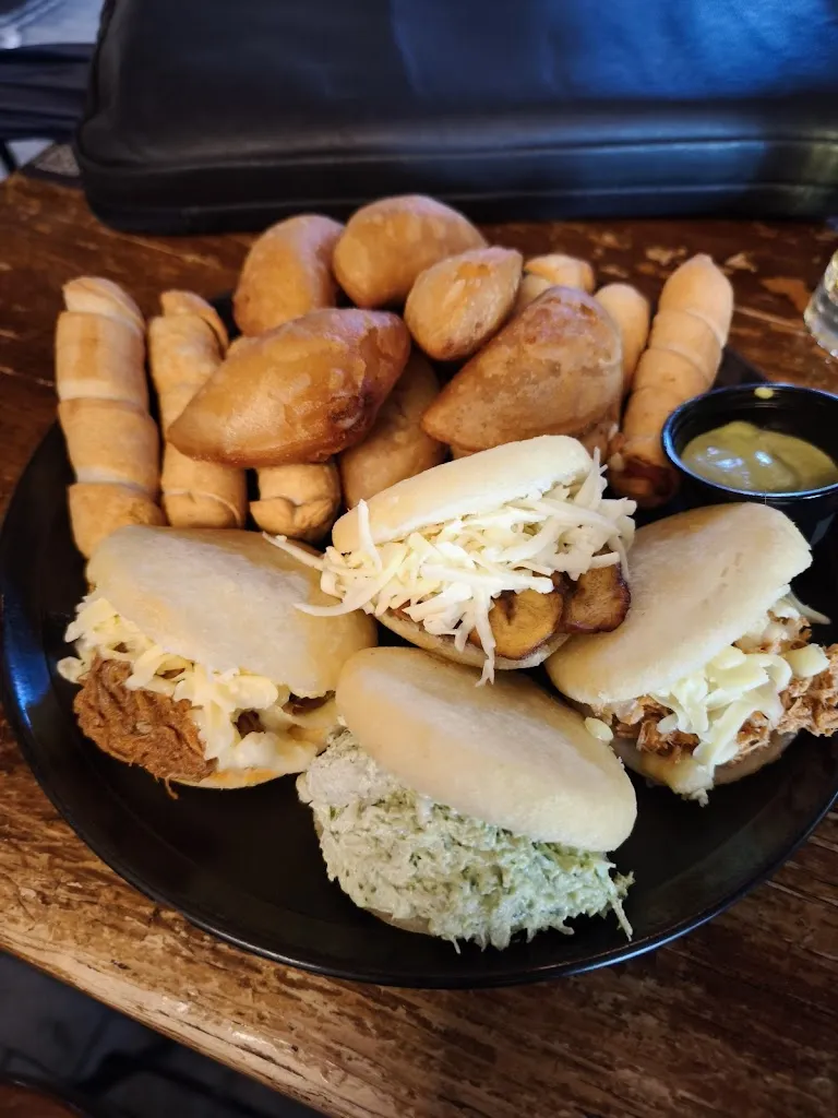 YAFEA ALYAFEI_Mercado de San Ildefonso_San Ildefonso_review