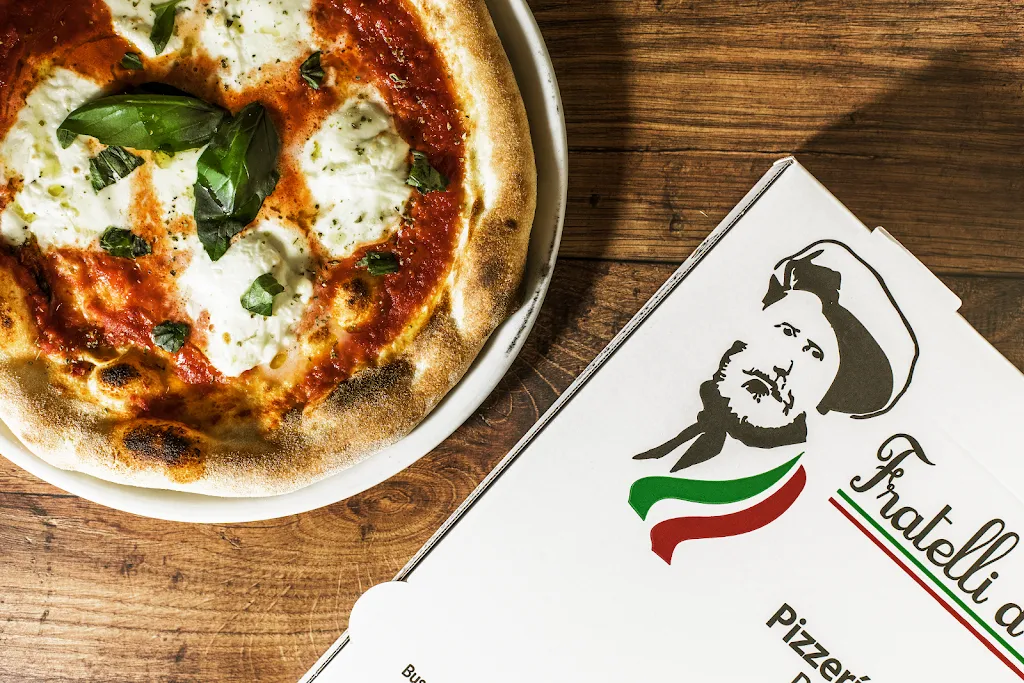 Fratelli d'Italia | RISTORANTE PIZZERIA Chueca_Santas Martas_slider_image_3