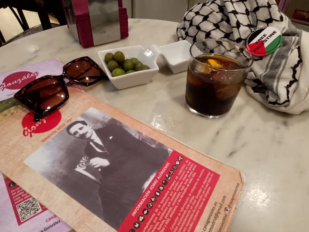 hannah stratton_Casa González_Santas Martas_recensione