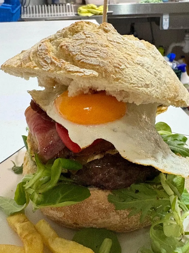 Café Bar Las Praderas_Santovenia de la Valdoncina_slider_image_3