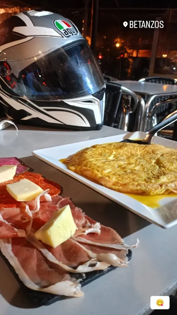 Jule Rodríguez Castejón_La Goleta_Betanzos_recensione