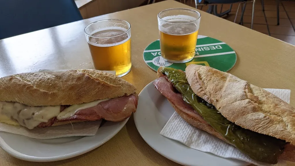 Menu_Áreas de Servicio MORE - Caldas de Luna_Sena de Luna_image_7