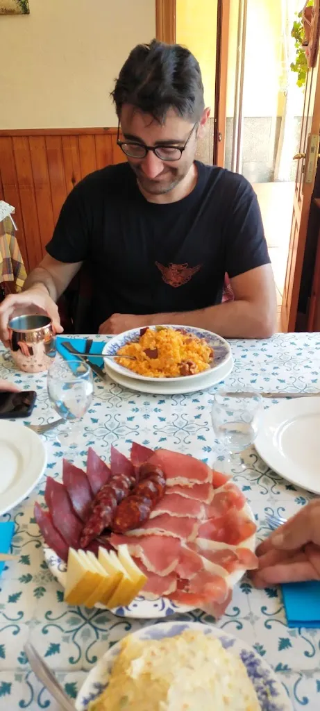 Menu_Restaurante Hostal Garcia_Sena de Luna_image_3