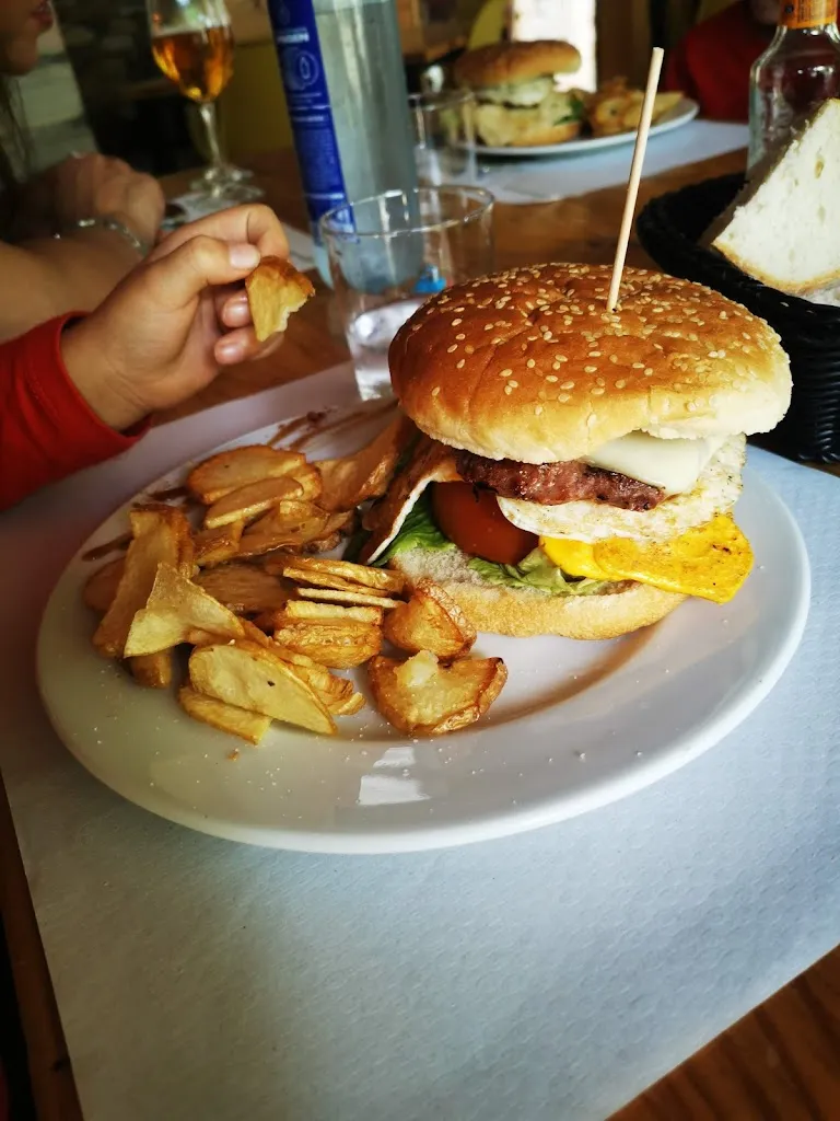 Restaurante Camping Valle do Seo_Trabadelo_slider_image_2