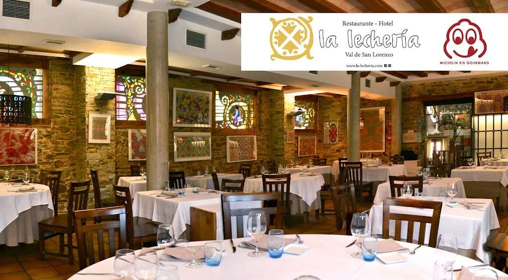 La Lechería restaurant in Val de San Lorenzo