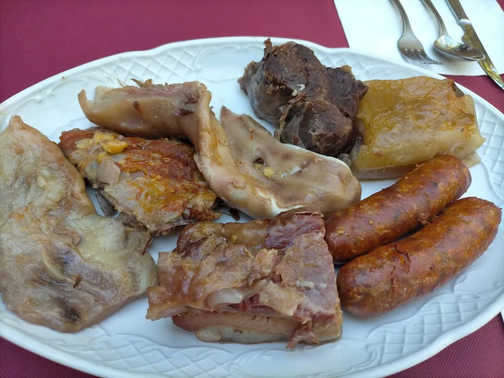 Marta Varela_Mesón Maragato_Val de San Lorenzo_review