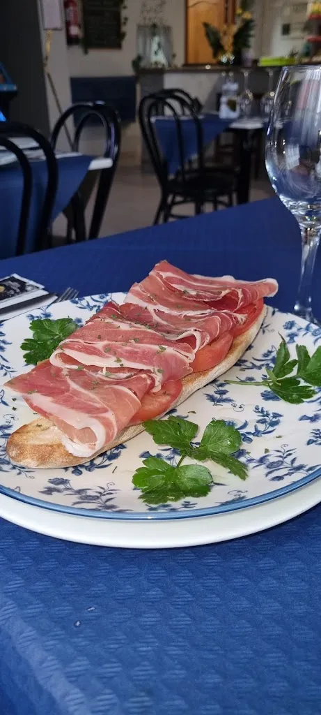 Bar-restaurante Casa Natali_Toral de los Vados_slider_image_3