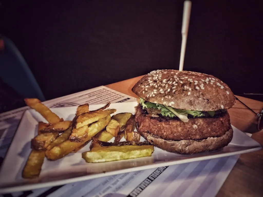 Menu_La Troupe Away 2.0_Ibi_image_3