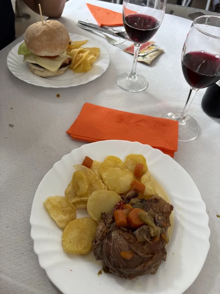 Restaurante La Parada de las Médulas_Toral de los Vados_slider_image_3