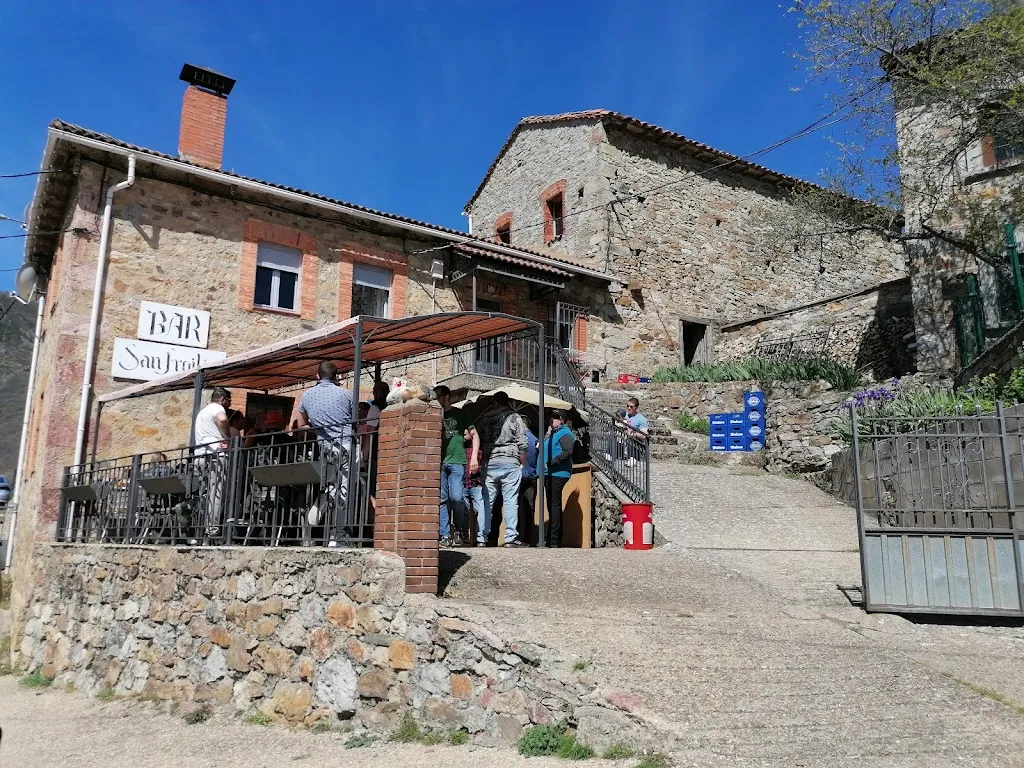 ANGEL Suarez_Bar San Froilán_Valdepiélago_review