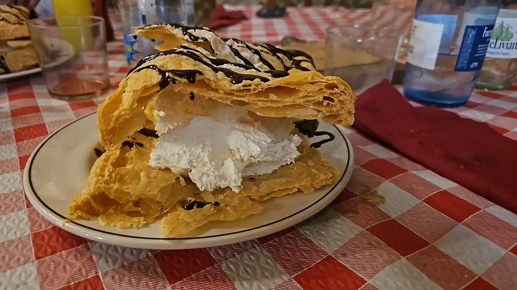 Felipe yan Dos santos_Restaurante y Centro de Turismo Rural la Venta del Aldeano_Valdelugueros_review