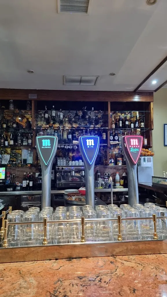 Costy Constantin_Restaurante El Fogon El Caleyo_Vallecillo_review