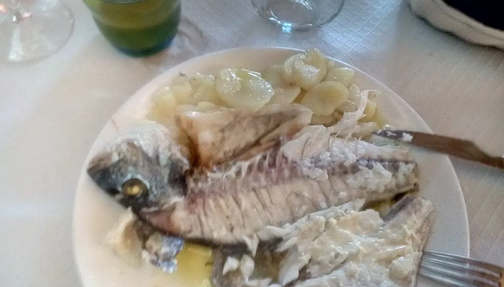 Roberto L. Rodriguez_Restaurante Cabañas y Spa_Vegaquemada_avis