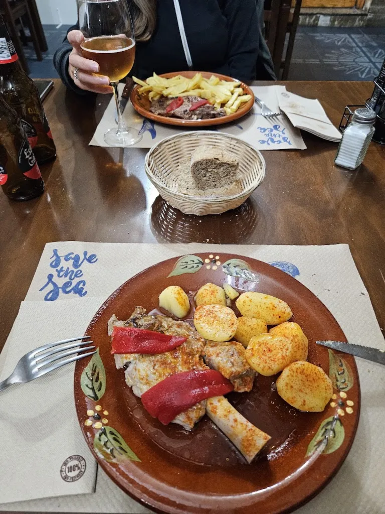 Menu_Bar Restaurante El Jardín_Vega de Espinareda_image_2