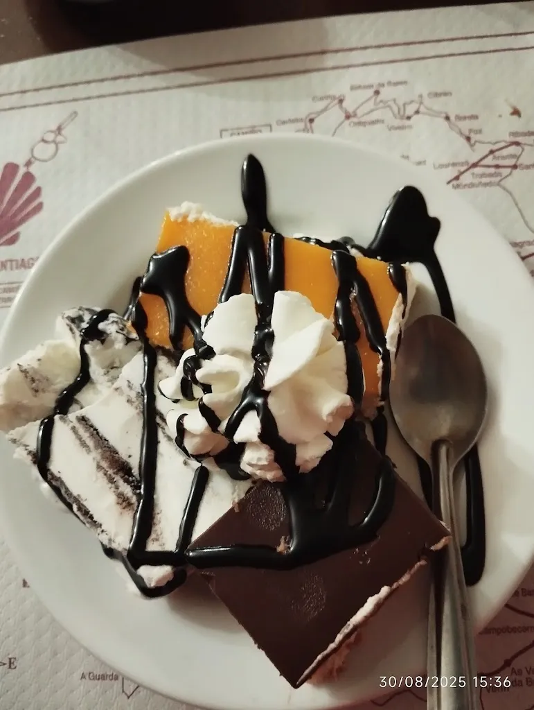 Fran Enano_Bar Restaurante El Jardín_Vega de Espinareda_review