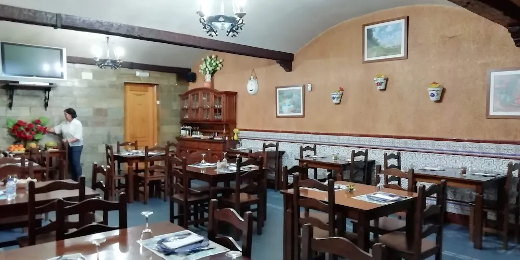 MIGUEL DIAZ RUIZ S.L. restaurant in Vega de Espinareda