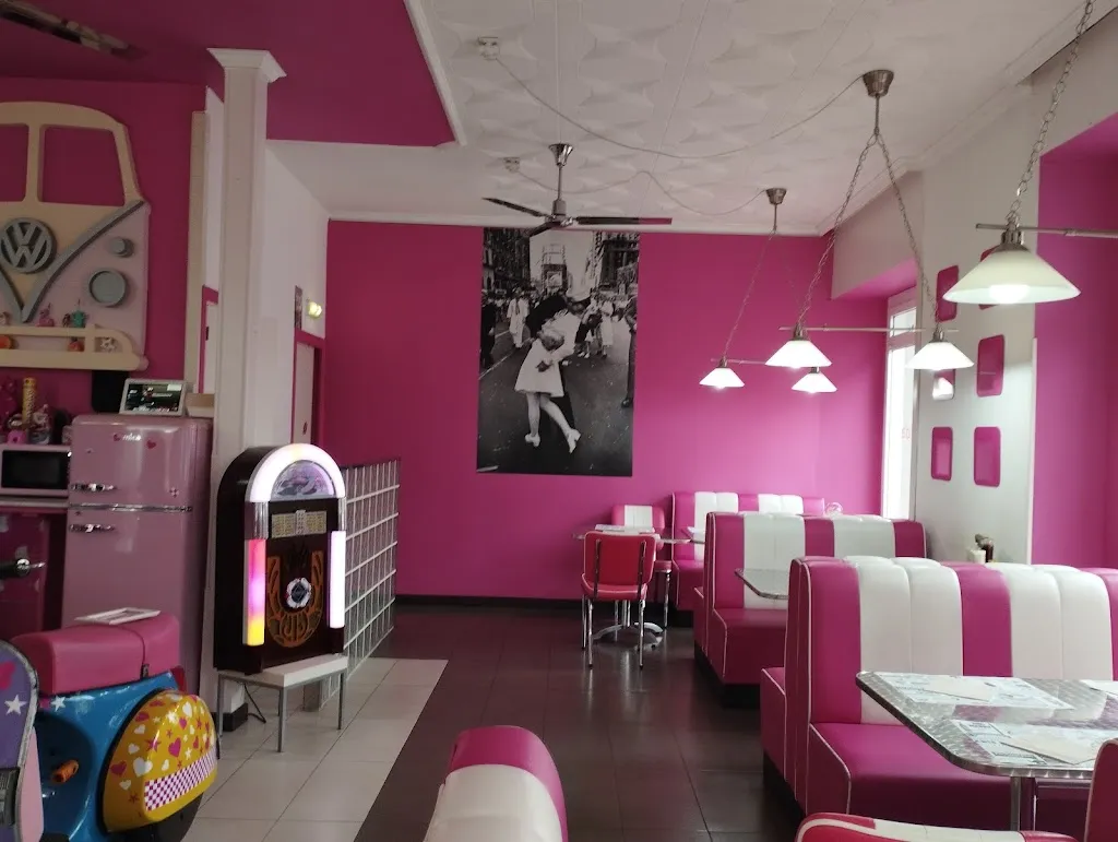 Diner la tienda restaurant in Vega de Espinareda