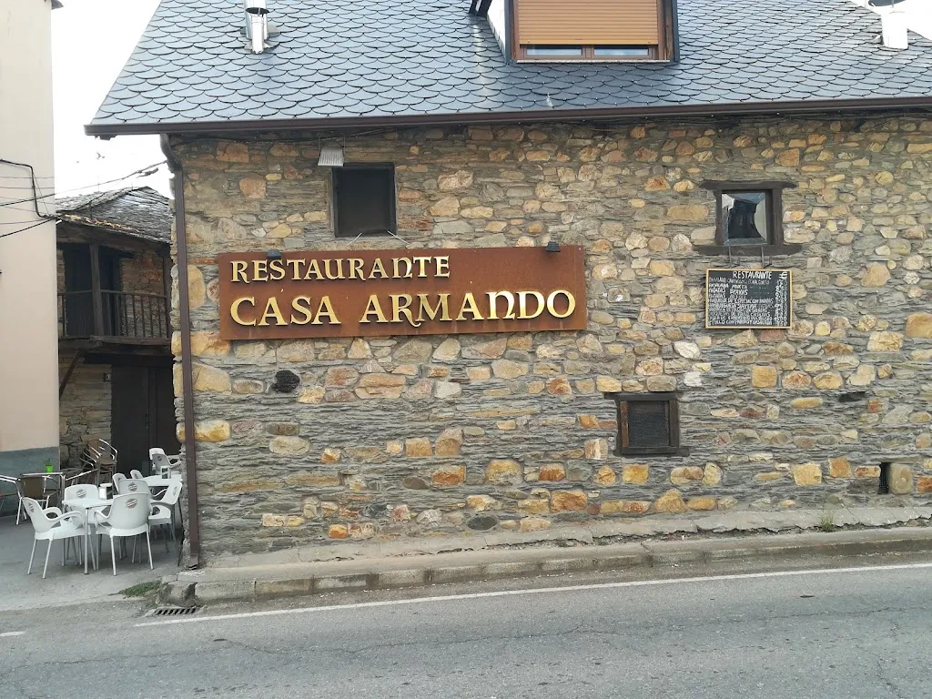 casa armando restaurante restaurant in Vega de Espinareda
