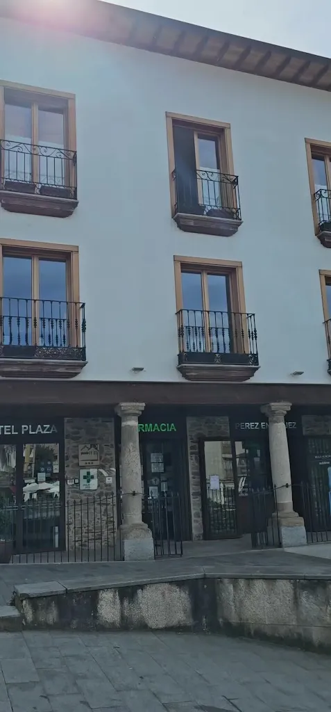 Arjan Lochem_Hotel Posada Plaza Mayor_Villadecanes_review