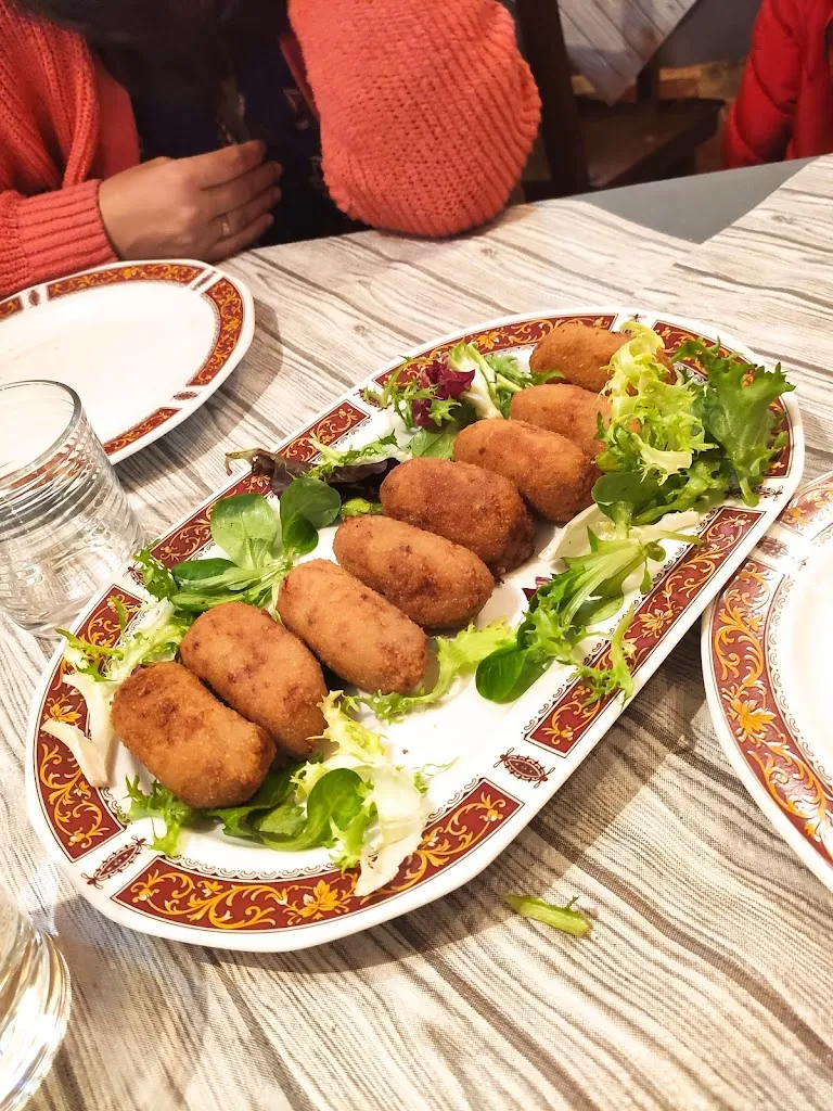 Menü_Bodega restaurante cerrado hasta nueva gerencia_Villadangos del Páramo_Bild_8