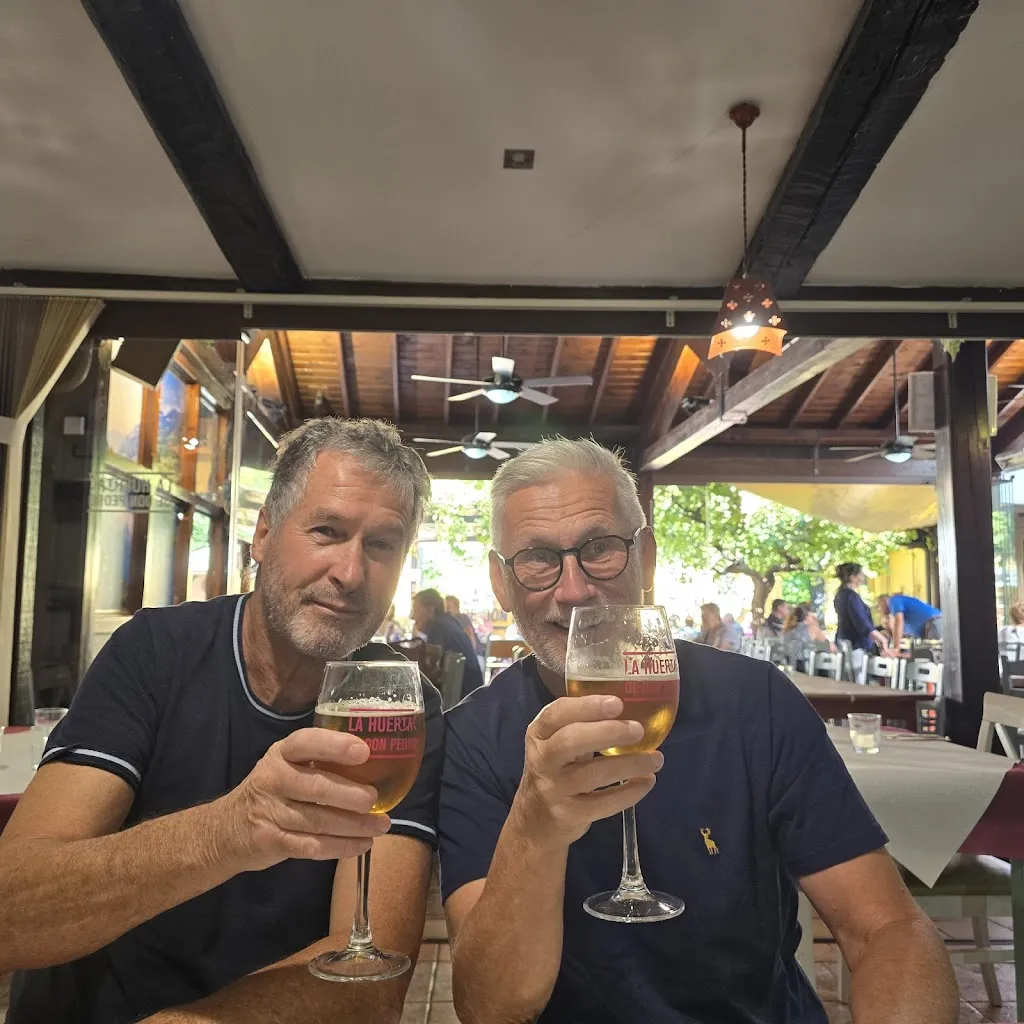 Julie Ann Walker_Restaurante-sidrería la huerta de don Pedro_Valencia de Don Juan_review