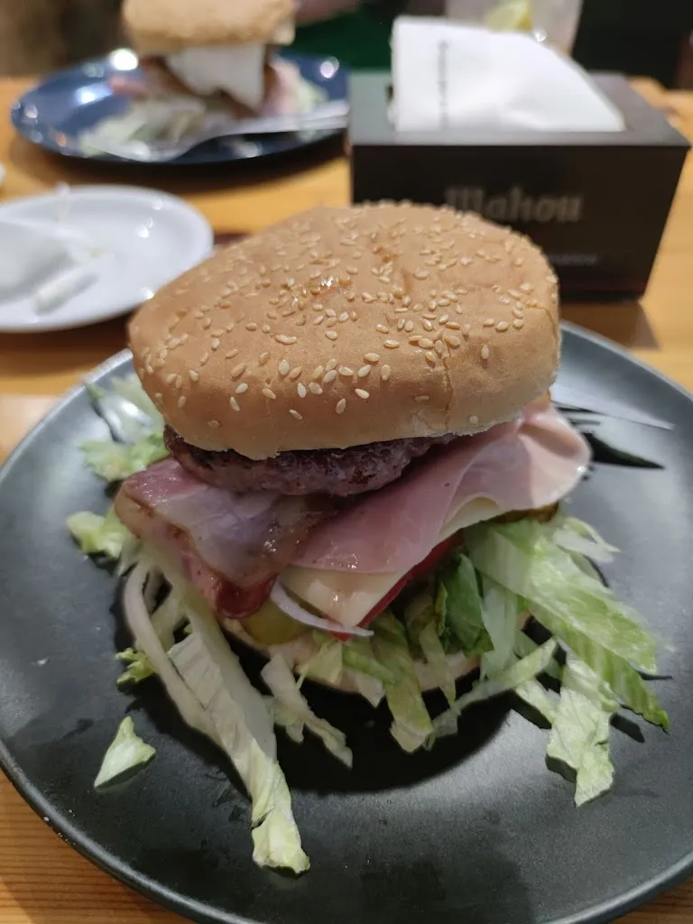 Menu_V8 Bar Bocatería_Valencia de Don Juan_image_2