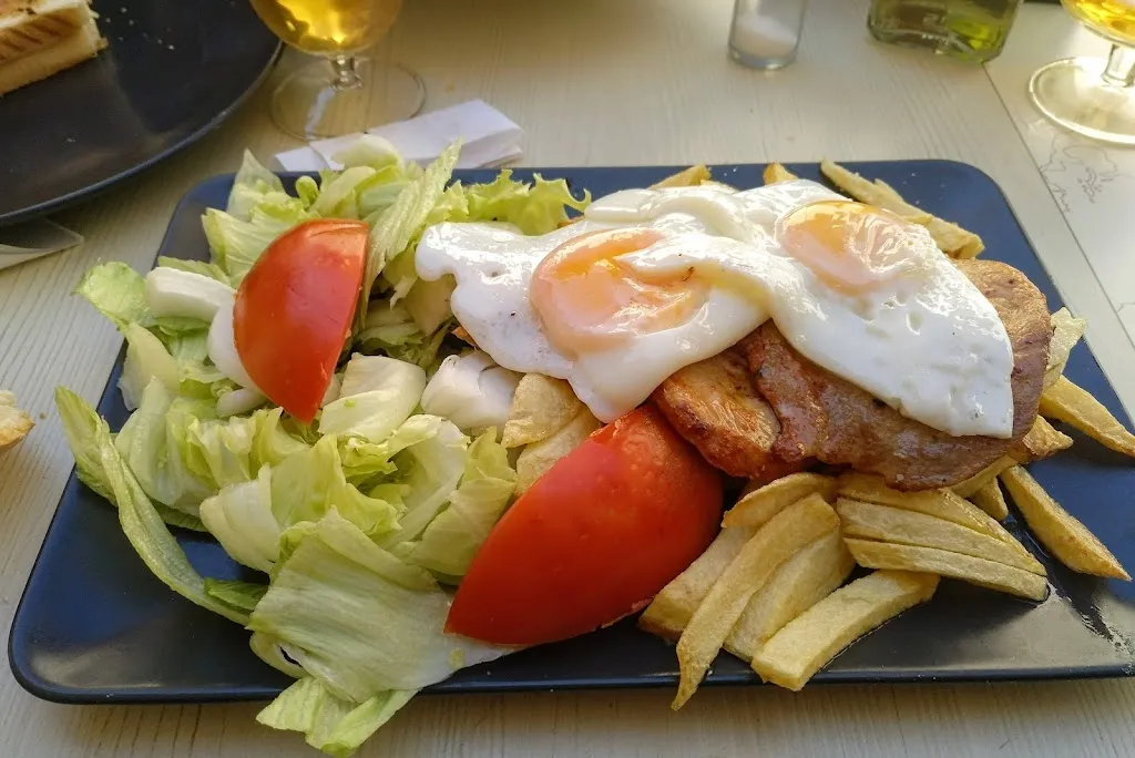 V8 Bar Bocatería_Valencia de Don Juan_slider_image_3