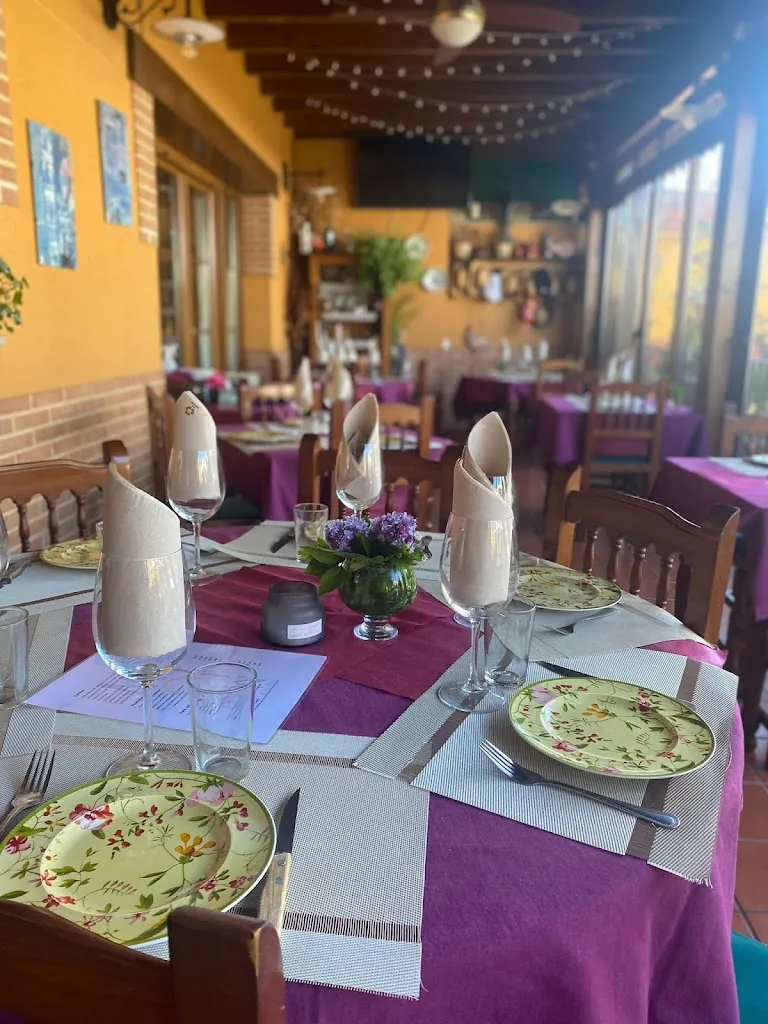 Hostal Rural la Asturiana_Valencia de Don Juan_slider_image_3