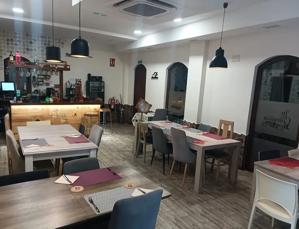 La Colegiata Food and Drinks_Villafranca del Bierzo_slider_image_1