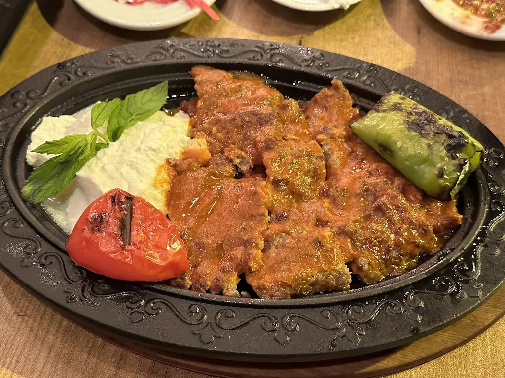 Adam Bowler_Mivan Restaurant & Cafe_Turcia_review