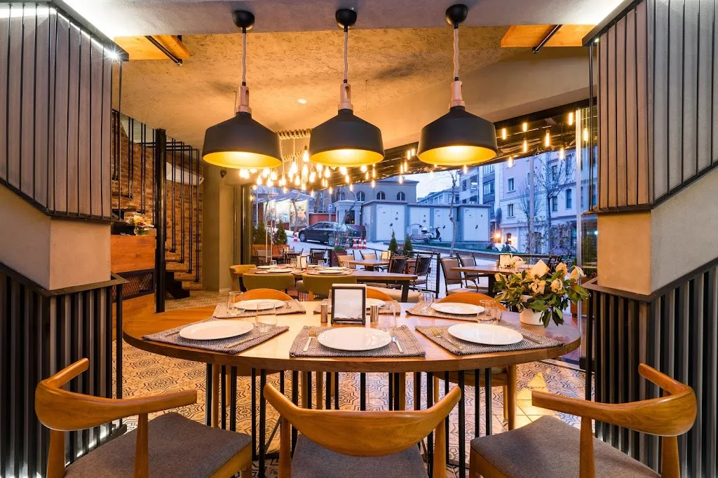 Mivan Restaurant & Cafe restaurant in Turcia