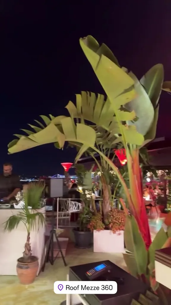 Christos Eleftheriou_Roof Mezze 360 Restaurant_Turcia_review