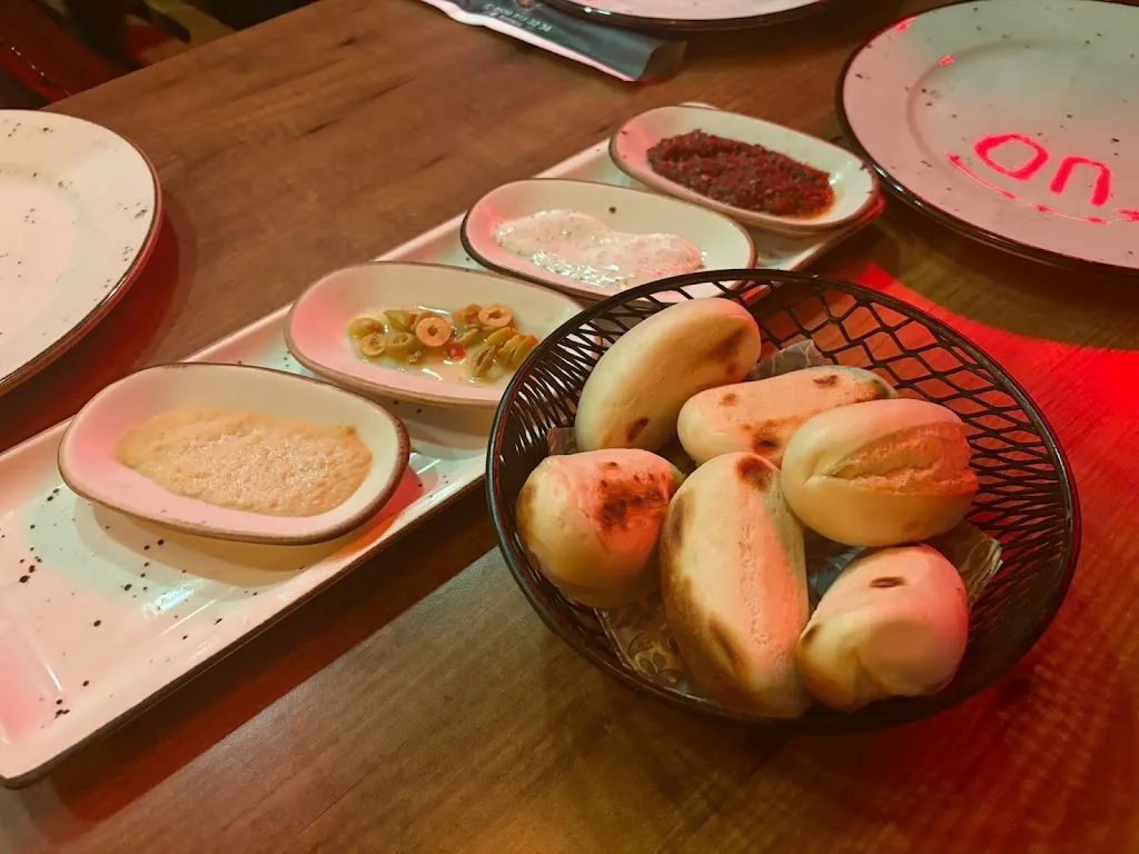 Aminah K_Terrace Steak House Restaurant_Turcia_review