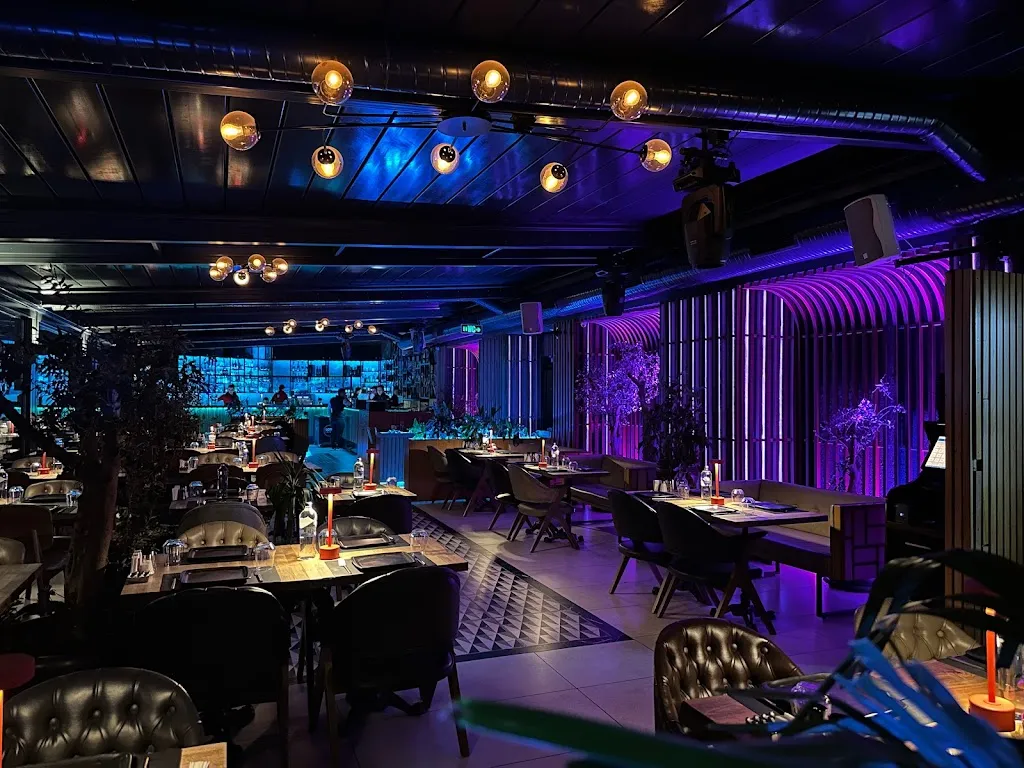 Lotiz Lounge & Hookah_Turcia_slider_image_1