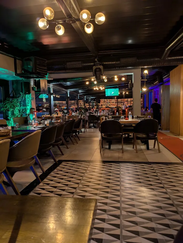 Lotiz Lounge & Hookah_Turcia_slider_image_3