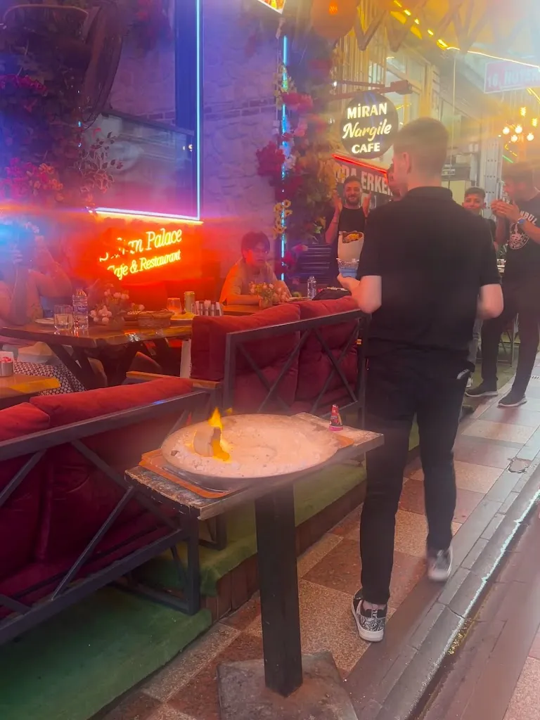 b m_Sultan Palace Cafe Restaurant_Turcia_review