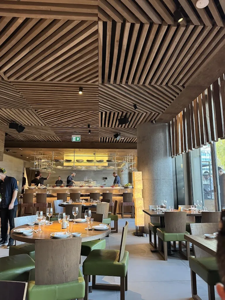 Roka_Turcia_slider_image_3