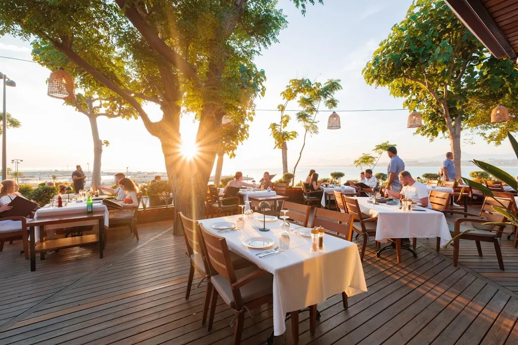 SİDE ORFOZ RESTAURANT & BAR restaurant in Turcia