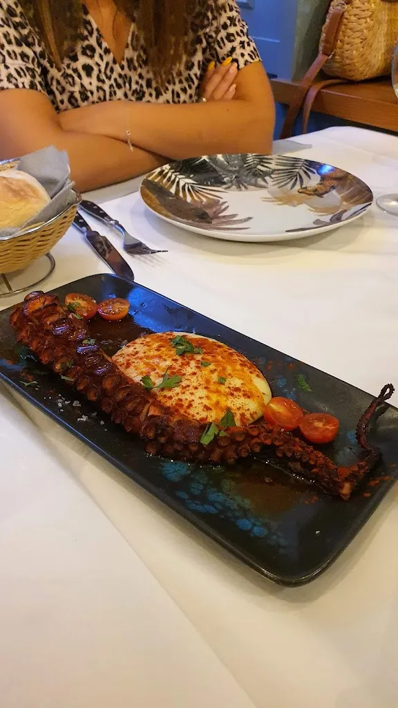 Menu_Restaurante EL Islote Gastrobar_Villamartín de Don Sancho_image_8