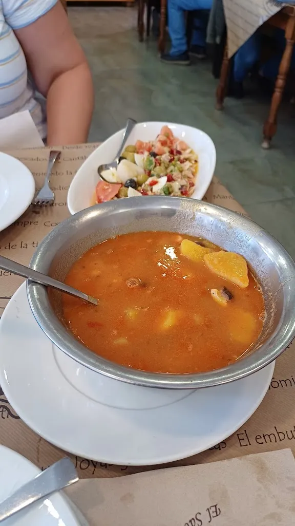 RachelC Warnes_Mesón Ezequiel_Villamanín_review