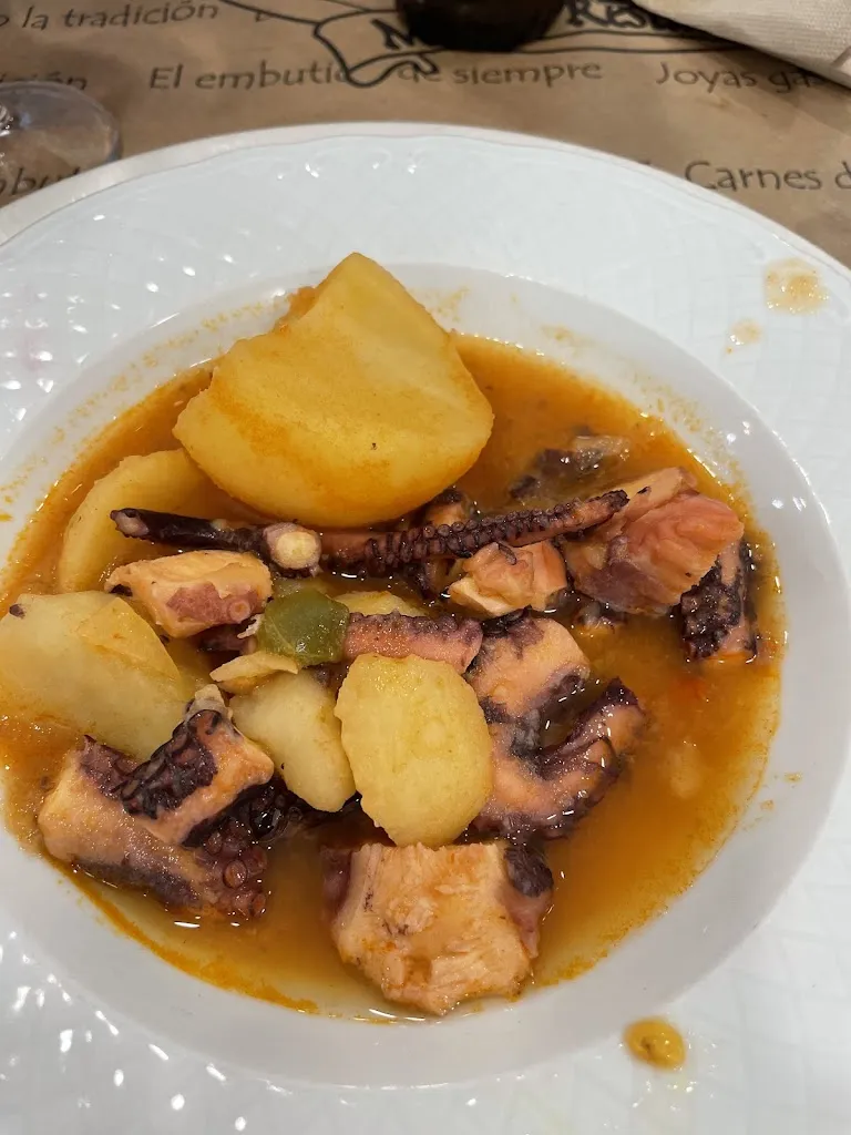 Salvatore Corriere_Mesón Ezequiel_Villamanín_review