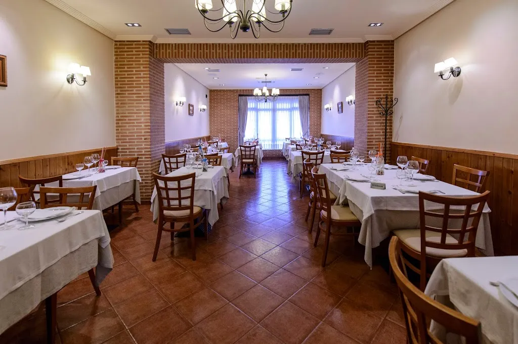 Casa Estrella restaurant in Villaobispo de Otero