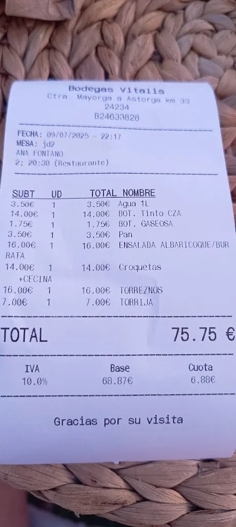 J. Carlos D.P.M_Bodegas VITALIS_Villamañán_review