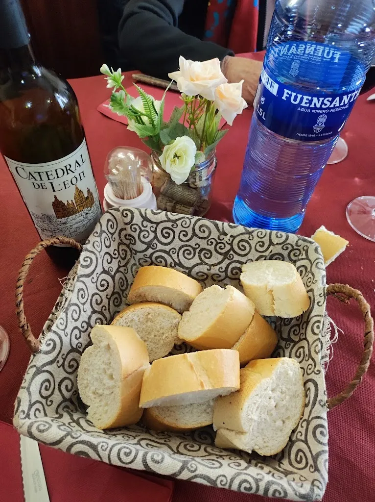 Lola II_Villarejo de Órbigo_slider_image_2