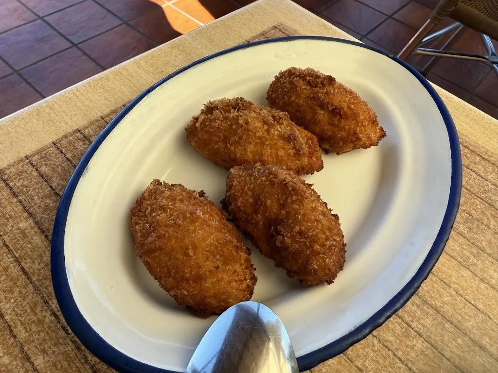 Carlos Casado_CASA RESTY_Villaquilambre_review