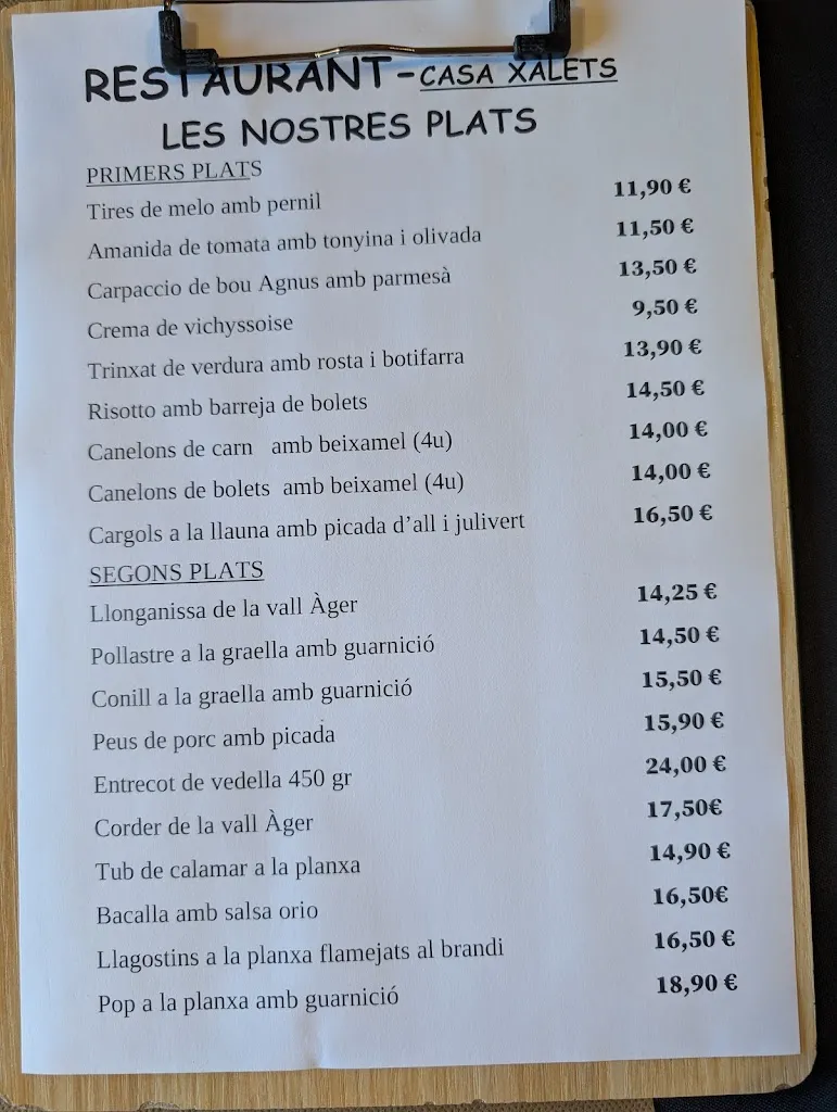 Jetsada Machom_Casa Xalets_Àger_review