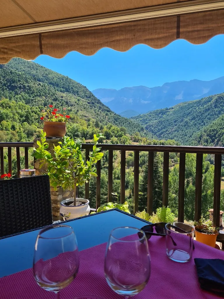 Ca la Lluïsa restaurant in Alàs i Cerc