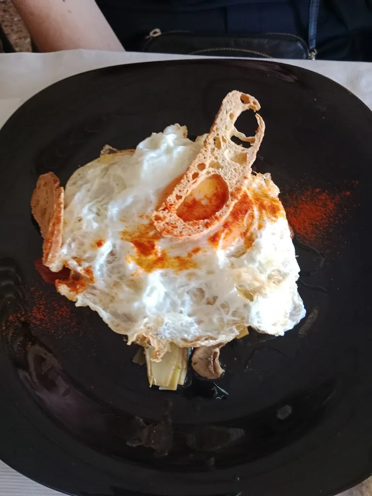 Montse_Restaurant La Vidriera_Albatàrrec_review