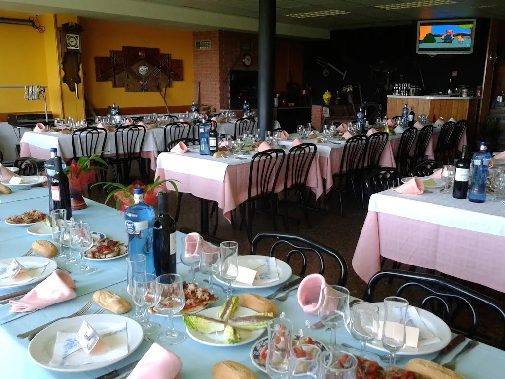 Restaurant La Vidriera restaurant in Albatàrrec